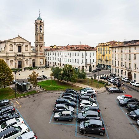Santo Stefano Luxury Apartment Милано Екстериор снимка