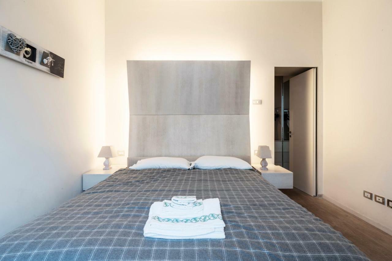 Santo Stefano Luxury Apartment Милано Екстериор снимка