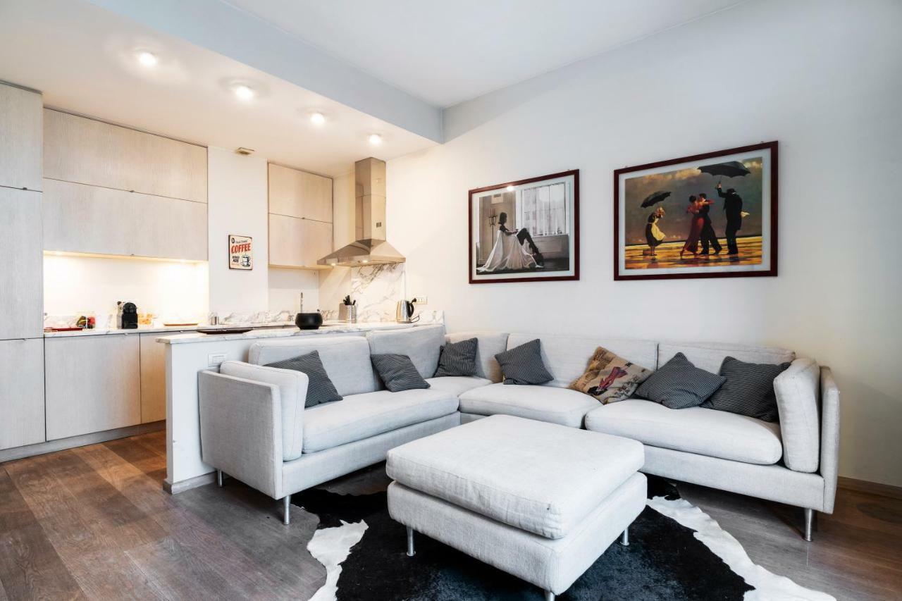 Santo Stefano Luxury Apartment Милано Екстериор снимка