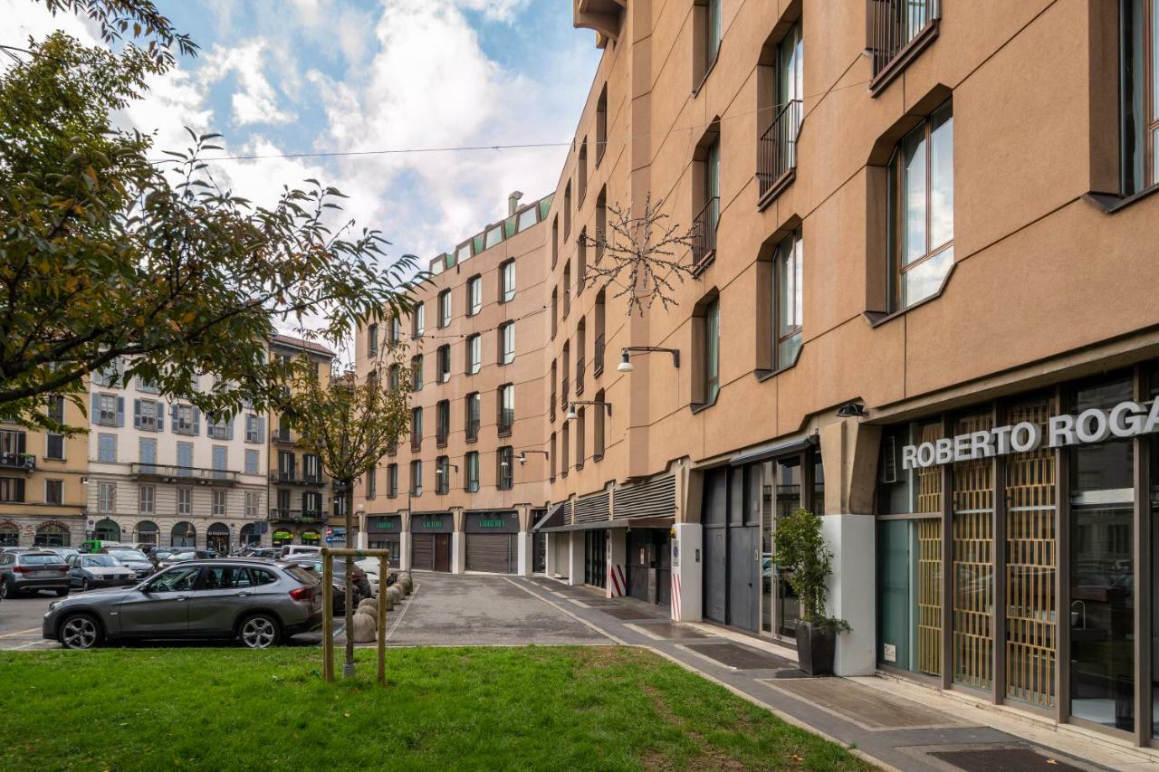 Santo Stefano Luxury Apartment Милано Екстериор снимка