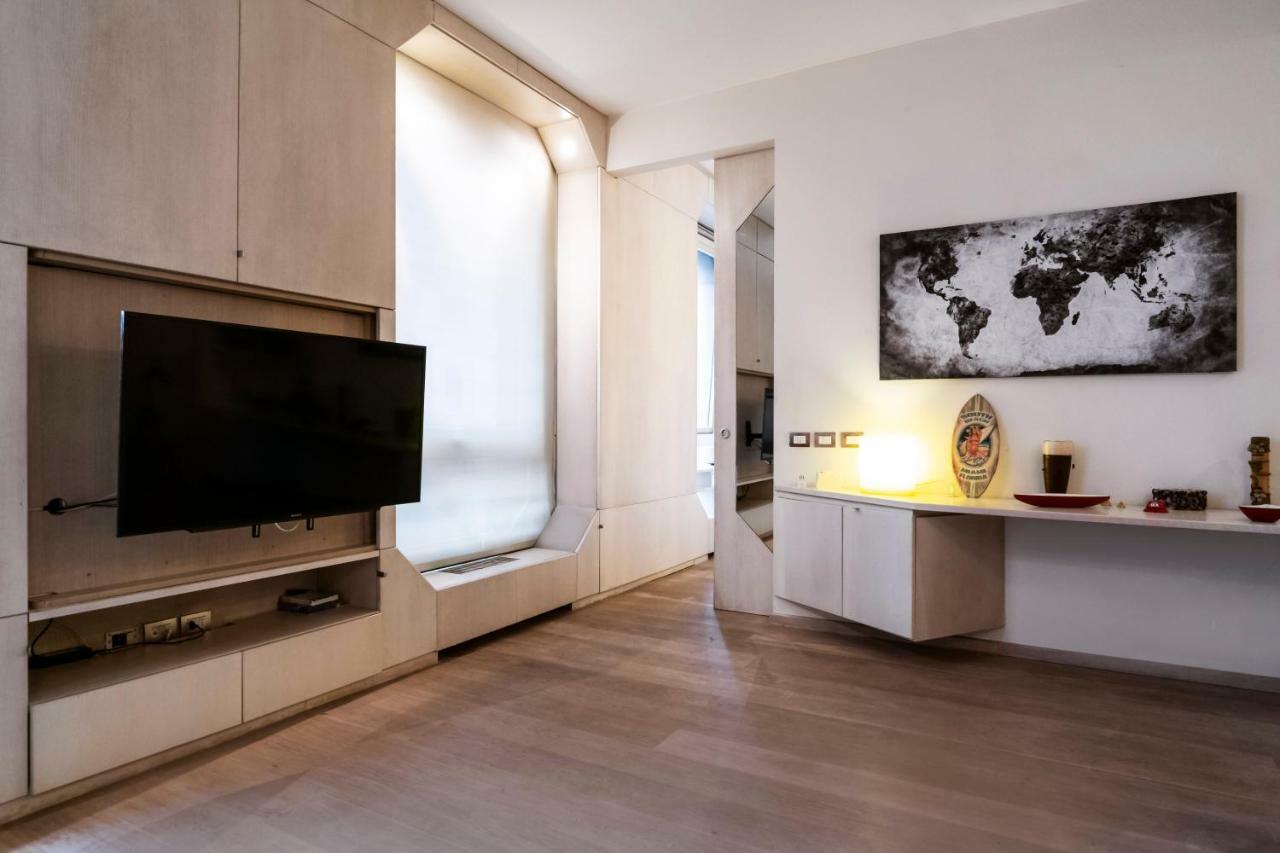 Santo Stefano Luxury Apartment Милано Екстериор снимка